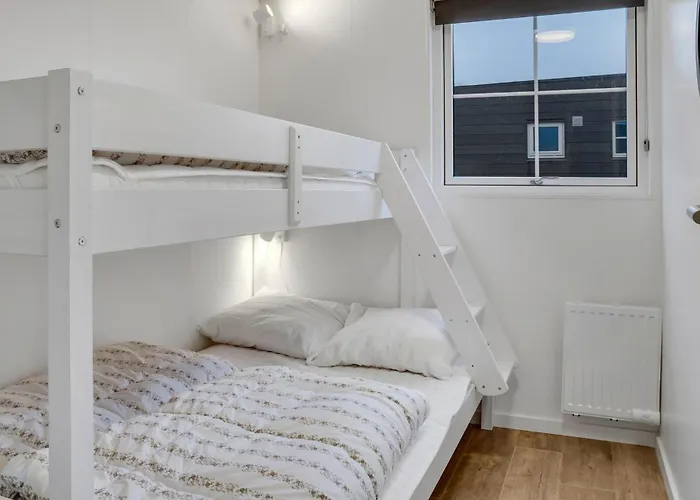 Amazing Apartment In Vaeggerlose With Kitchenette